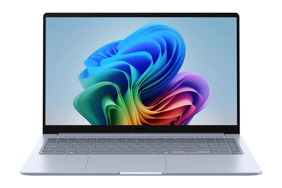Samsung Galaxy Book4 Edge NP754XQA-KB1ES 15.6" 16GB/512GB