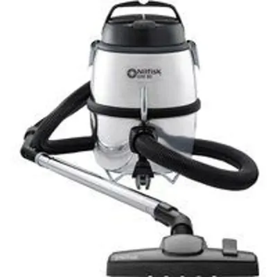 Nilfisk GM 80C Aspirador con Bolsa 780W