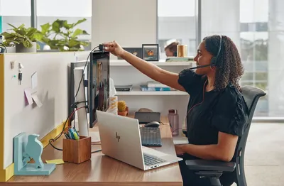 POLY Blackwire 3220 estéreo USB-C + adaptador USB-C/A